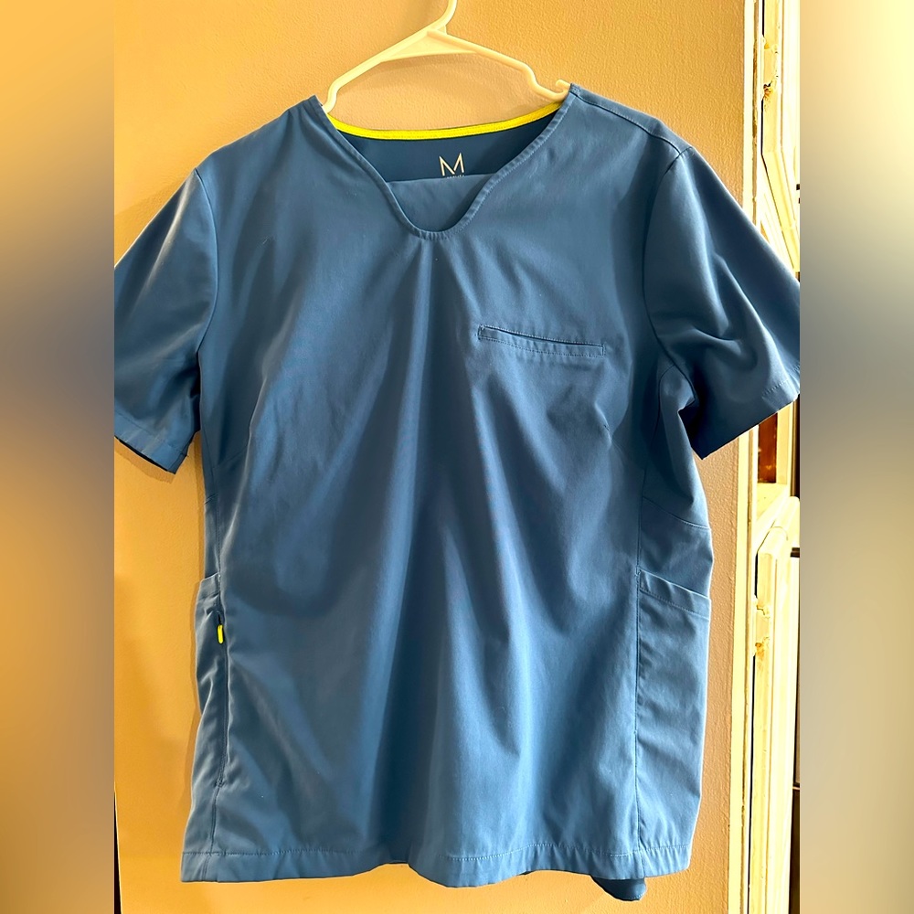 Medelita blue scrub set